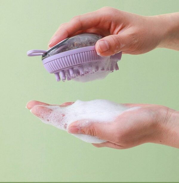 Pet Grooming Bath Brush with Soap and Shampoo Dispenser - JHQM006